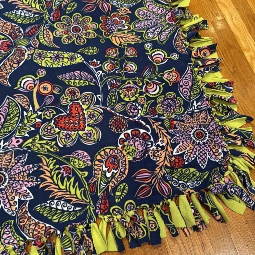 Colorful Floral Patterned Blanket/Throw - Picture 4 of 6